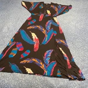 Maxi Dress Beautiful material Feather Style Design